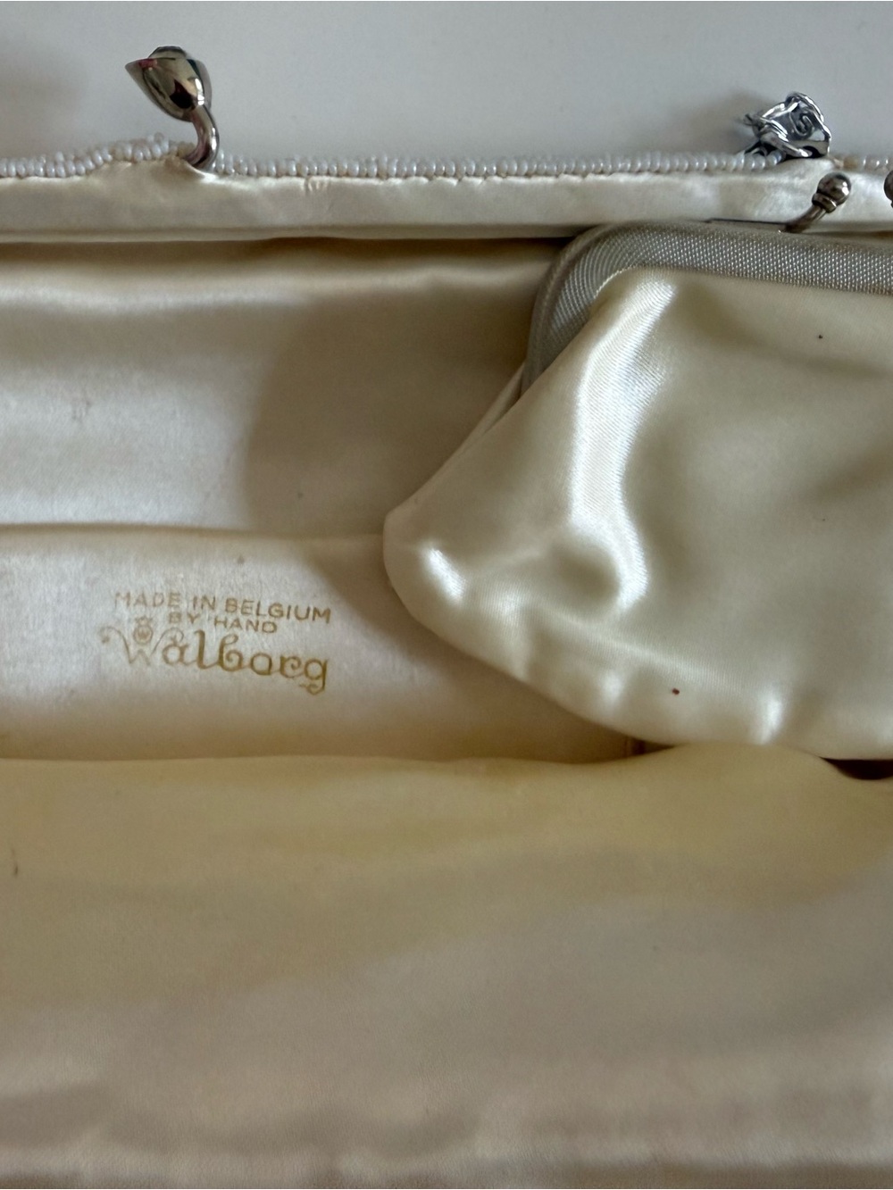 Cream and white vintage Warborg Sequin Floral Evening Clutch - Picture 10 of 13